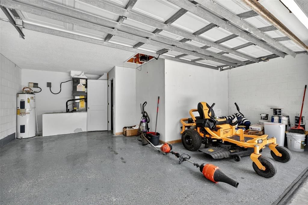 For Sale: $324,900 (4 beds, 2 baths, 1710 Square Feet)