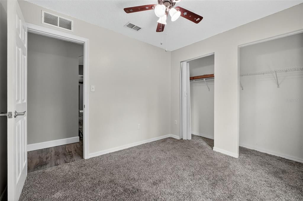 For Sale: $324,900 (4 beds, 2 baths, 1710 Square Feet)