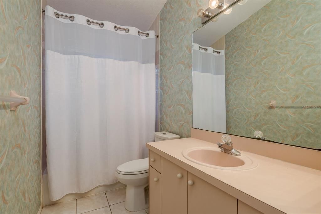 Activo con contrato: $799,900 (3 camas, 3 baños, 3386 Pies cuadrados)