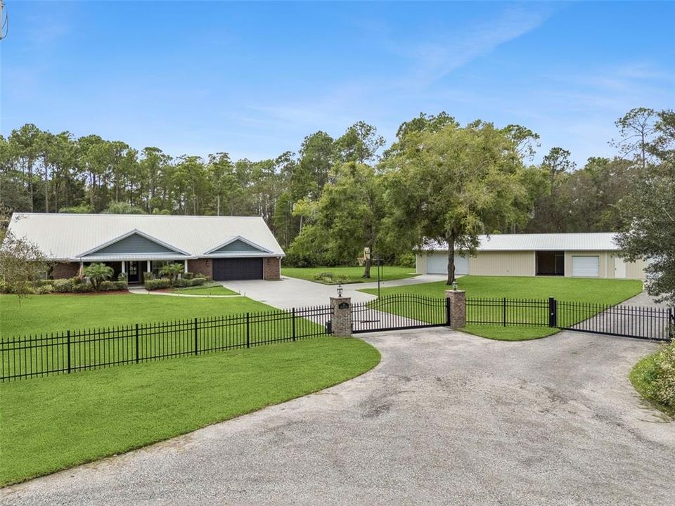 Recently Sold: $939,900 (4 beds, 3 baths, 2845 Square Feet)