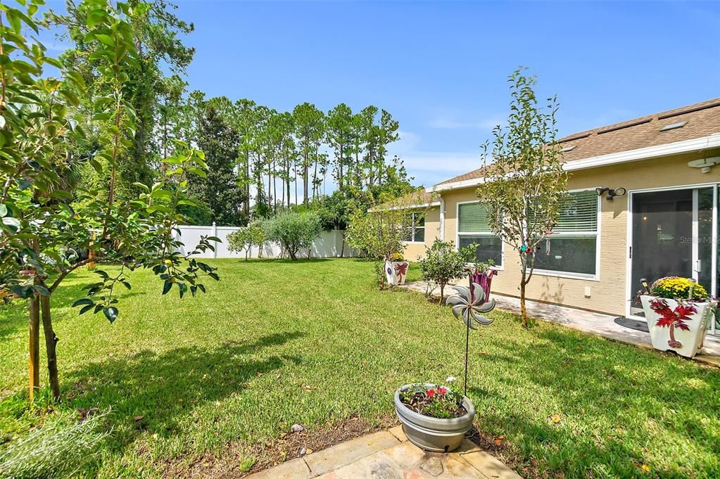 For Sale: $478,000 (4 beds, 2 baths, 2525 Square Feet)