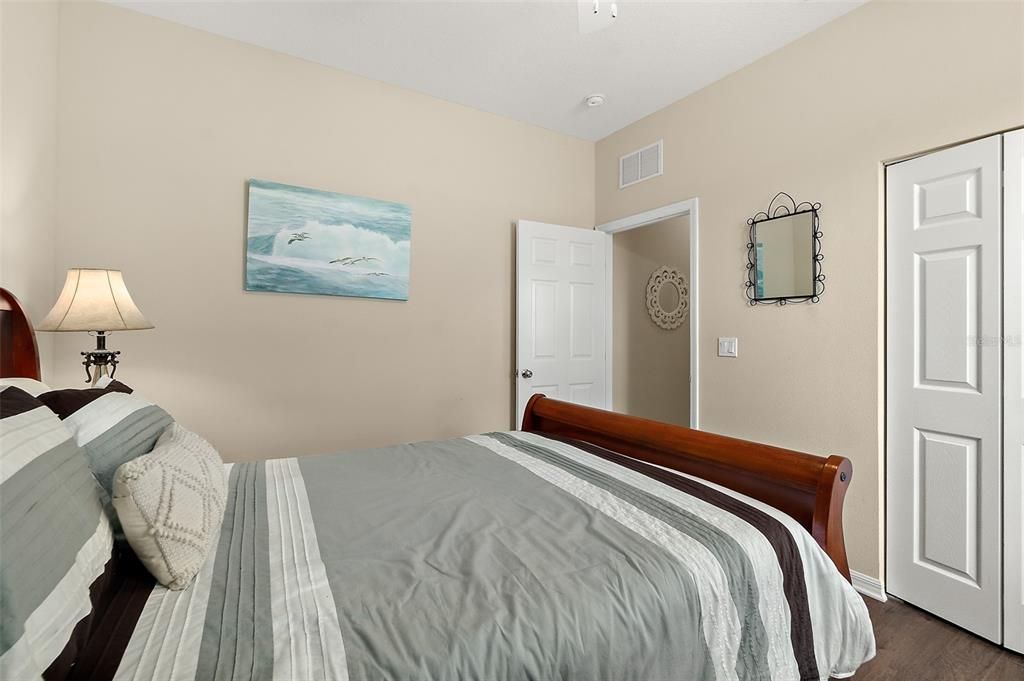 For Sale: $478,000 (4 beds, 2 baths, 2525 Square Feet)