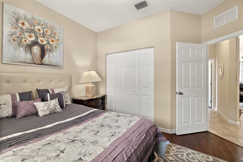 For Sale: $478,000 (4 beds, 2 baths, 2525 Square Feet)