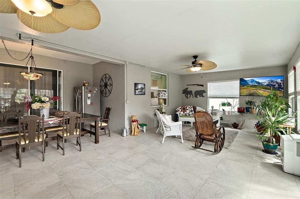 For Sale: $478,000 (4 beds, 2 baths, 2525 Square Feet)