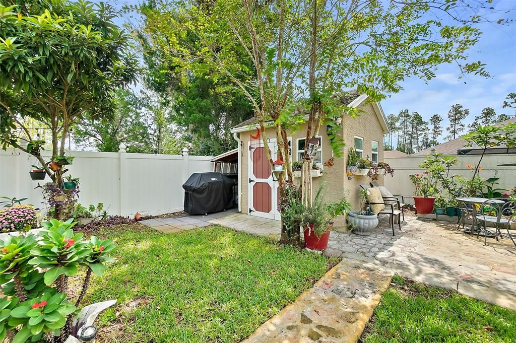 For Sale: $478,000 (4 beds, 2 baths, 2525 Square Feet)