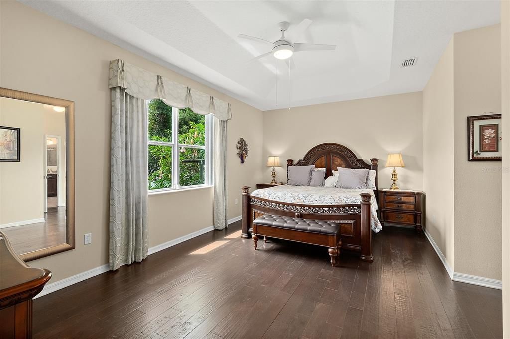 For Sale: $478,000 (4 beds, 2 baths, 2525 Square Feet)