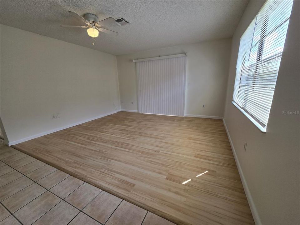 For Rent: $1,350 (2 beds, 1 baths, 785 Square Feet)