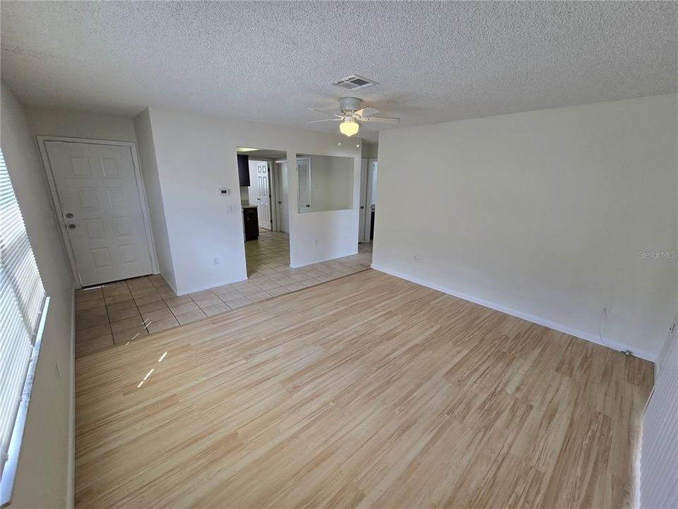 For Rent: $1,350 (2 beds, 1 baths, 785 Square Feet)