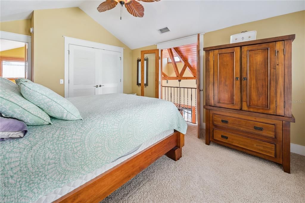 En Venta: $725,000 (2 camas, 2 baños, 1592 Pies cuadrados)