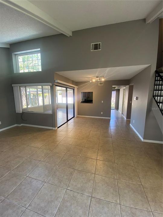 En Renta: $2,600 (4 camas, 2 baños, 1535 Pies cuadrados)