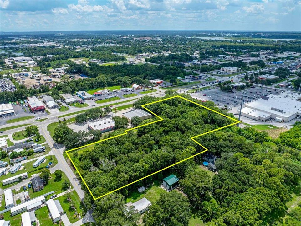 合同活跃: $800,000 (4.44 acres)