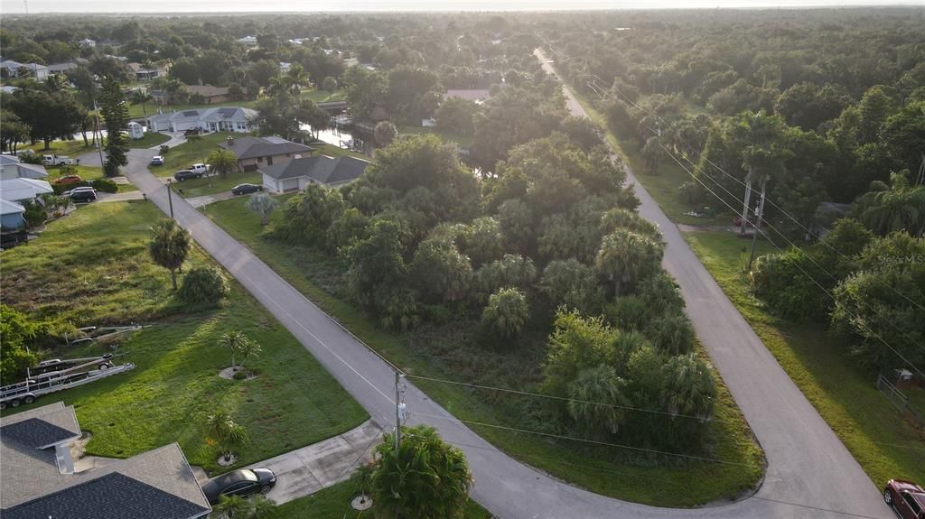 Под контрактом: $57,000 (0.39 acres)