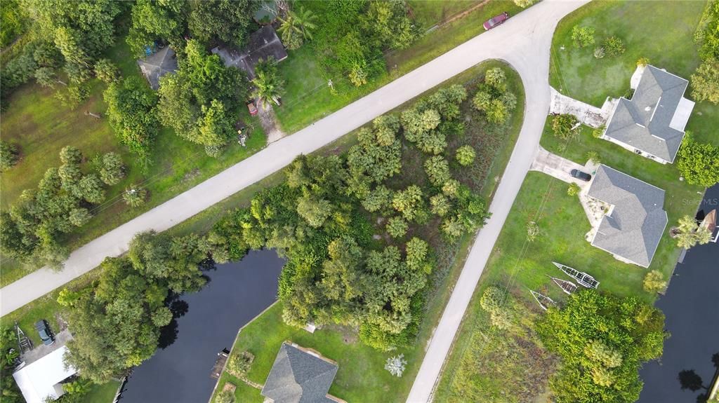 Под контрактом: $57,000 (0.39 acres)