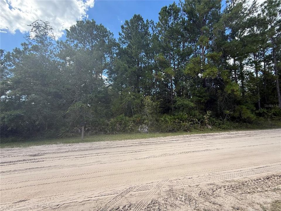 En Venta: $115,000 (5.00 acres)