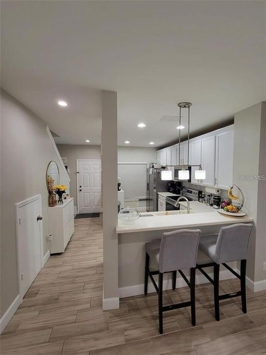 待售: $268,000 (2 贝兹, 2 浴室, 1071 平方英尺)