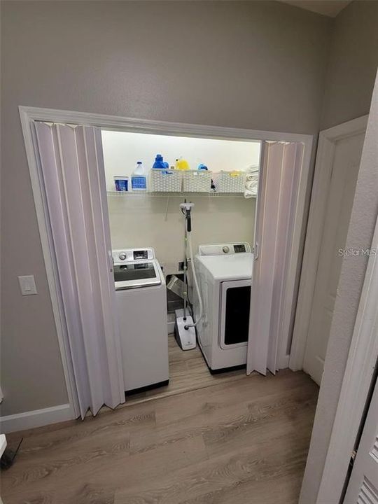 待售: $268,000 (2 贝兹, 2 浴室, 1071 平方英尺)