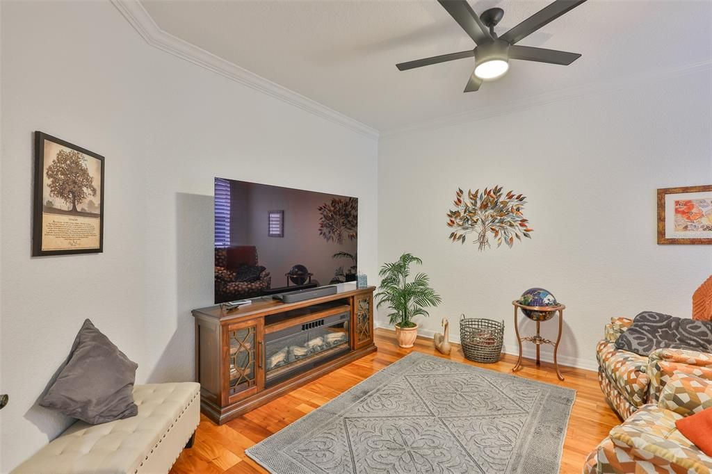 For Sale: $470,000 (3 beds, 2 baths, 2482 Square Feet)