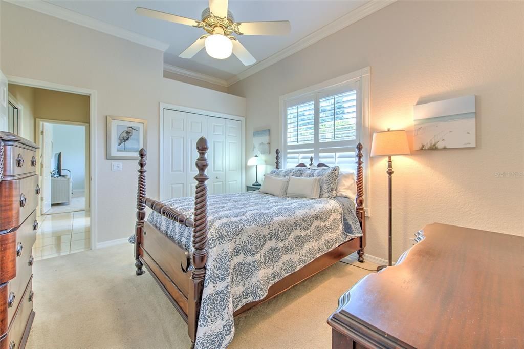 Под контрактом: $799,999 (4 спален, 3 ванн, 2633 Квадратных фут)