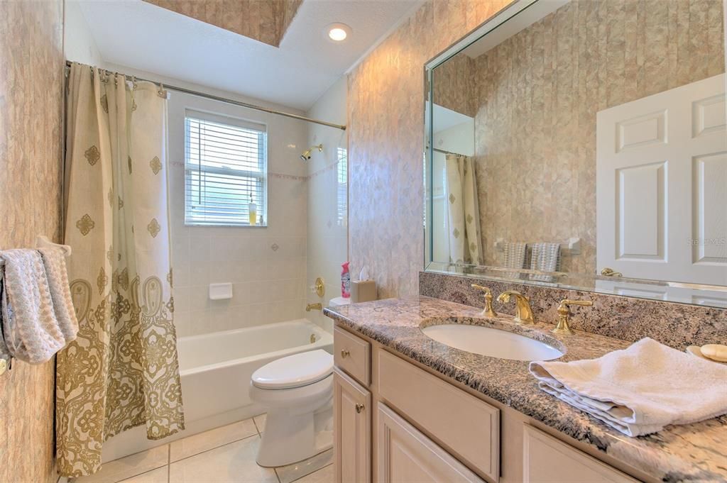 Под контрактом: $799,999 (4 спален, 3 ванн, 2633 Квадратных фут)