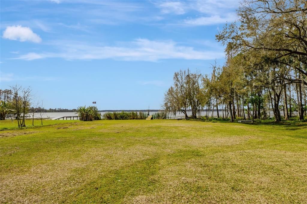 For Sale: $875,000 (2 beds, 2 baths, 1746 Square Feet)