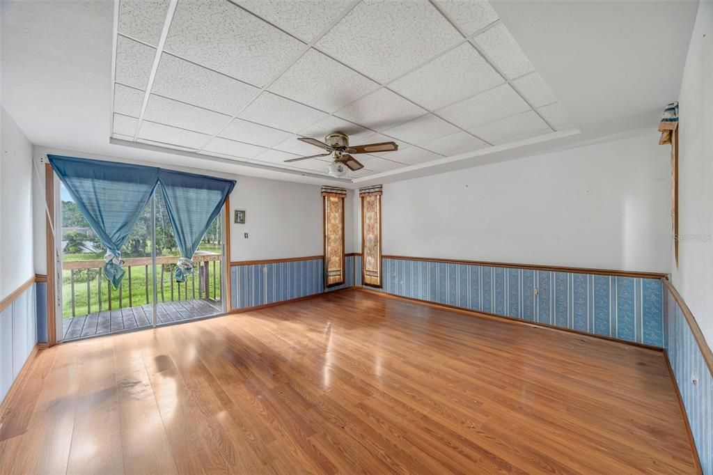 待售: $1,042,830 (2 贝兹, 2 浴室, 1746 平方英尺)