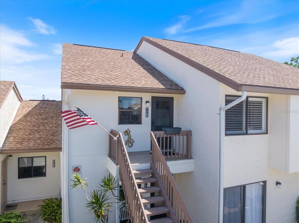 待售: $215,000 (2 贝兹, 2 浴室, 1092 平方英尺)