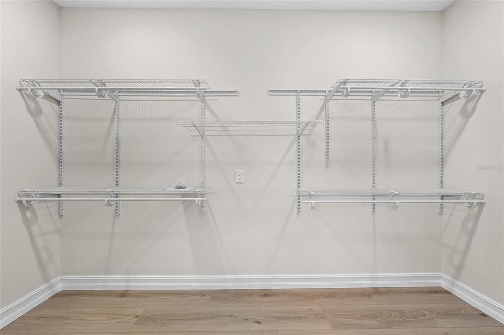 Под контрактом: $455,000 (4 спален, 2 ванн, 2027 Квадратных фут)