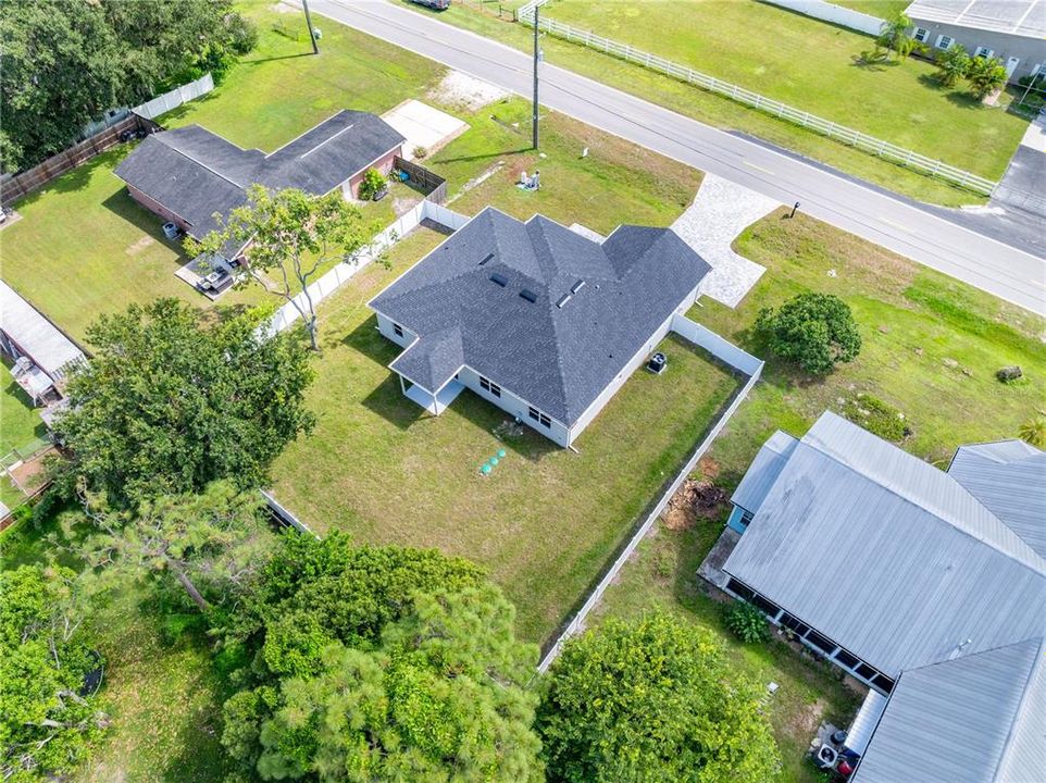 Под контрактом: $455,000 (4 спален, 2 ванн, 2027 Квадратных фут)