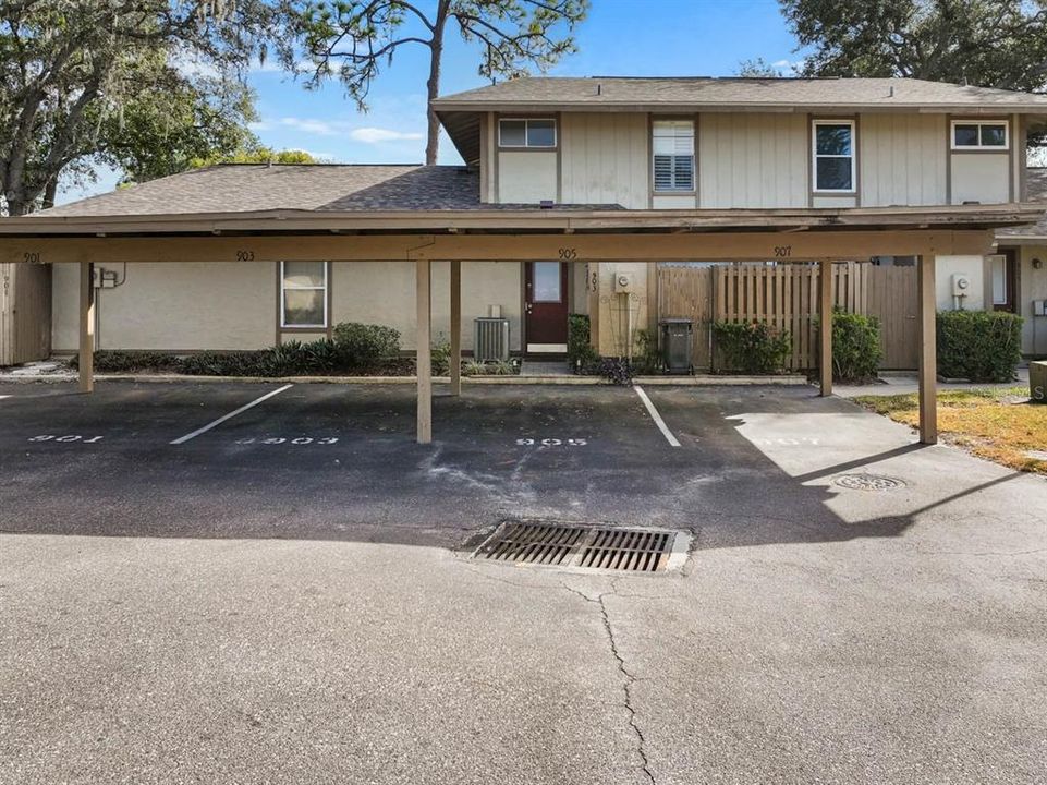 待售: $225,000 (2 贝兹, 1 浴室, 1056 平方英尺)