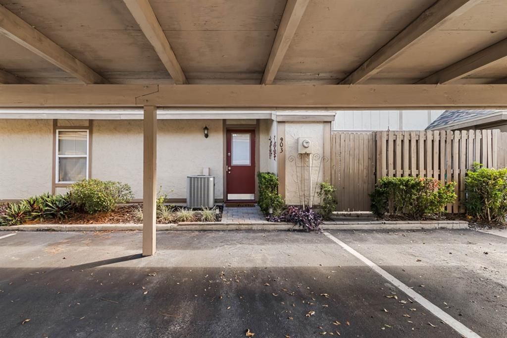 待售: $225,000 (2 贝兹, 1 浴室, 1056 平方英尺)