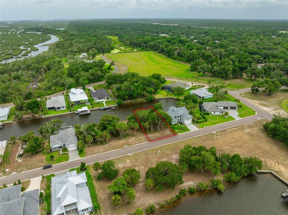 На продажу: $245,000 (0.26 acres)