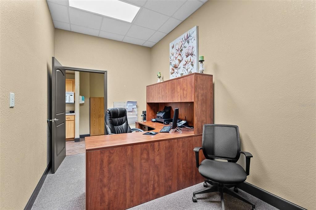 For Sale: $450,000 (0 beds, 0 baths, 2700 Square Feet)