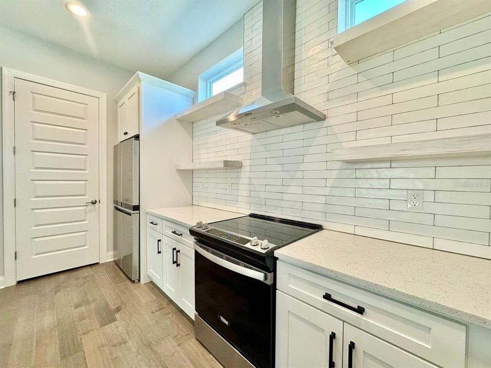 En Renta: $5,200 (3 camas, 3 baños, 2204 Pies cuadrados)