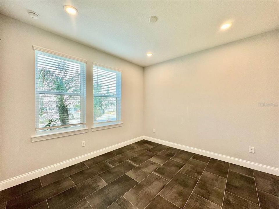 En Renta: $5,200 (3 camas, 3 baños, 2204 Pies cuadrados)