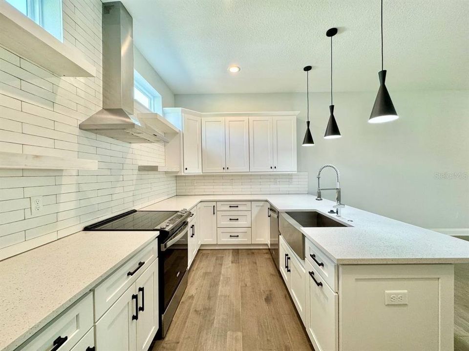 En Renta: $5,200 (3 camas, 3 baños, 2204 Pies cuadrados)