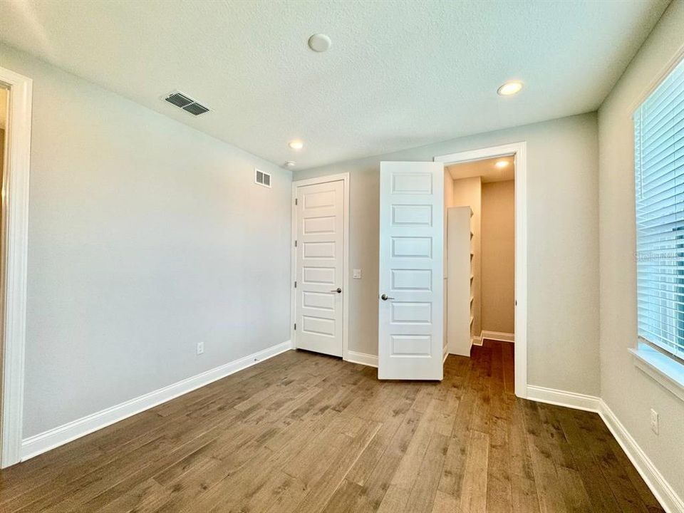 En Renta: $5,200 (3 camas, 3 baños, 2204 Pies cuadrados)