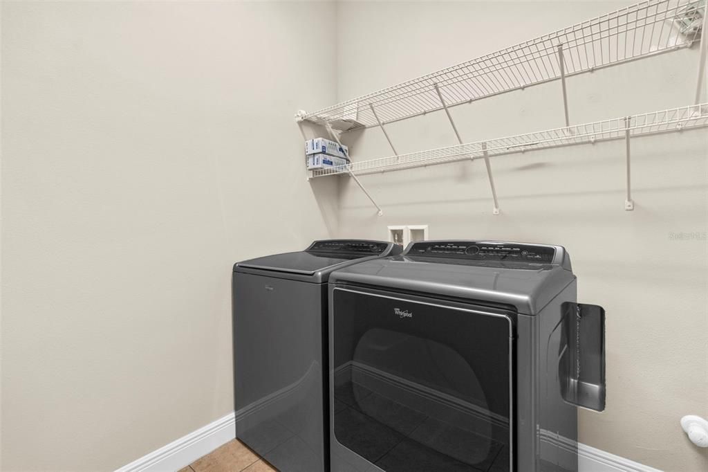 待售: $635,000 (4 贝兹, 4 浴室, 3757 平方英尺)