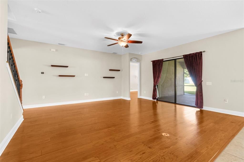 待售: $635,000 (4 贝兹, 4 浴室, 3757 平方英尺)