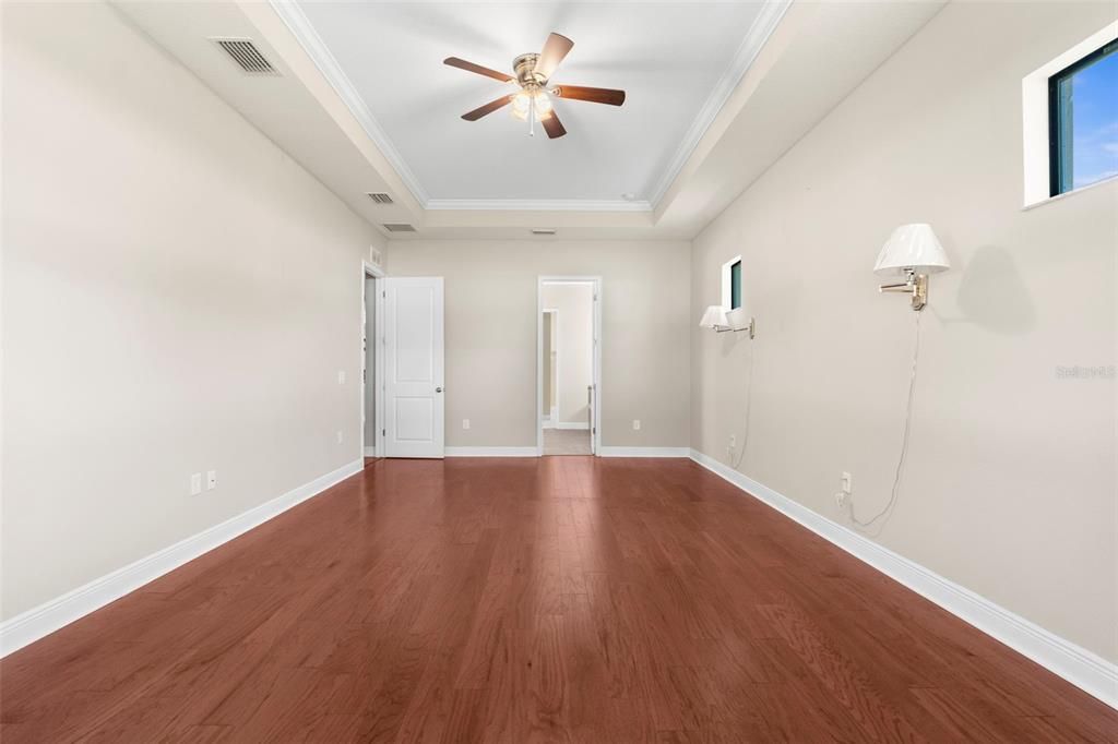 待售: $635,000 (4 贝兹, 4 浴室, 3757 平方英尺)