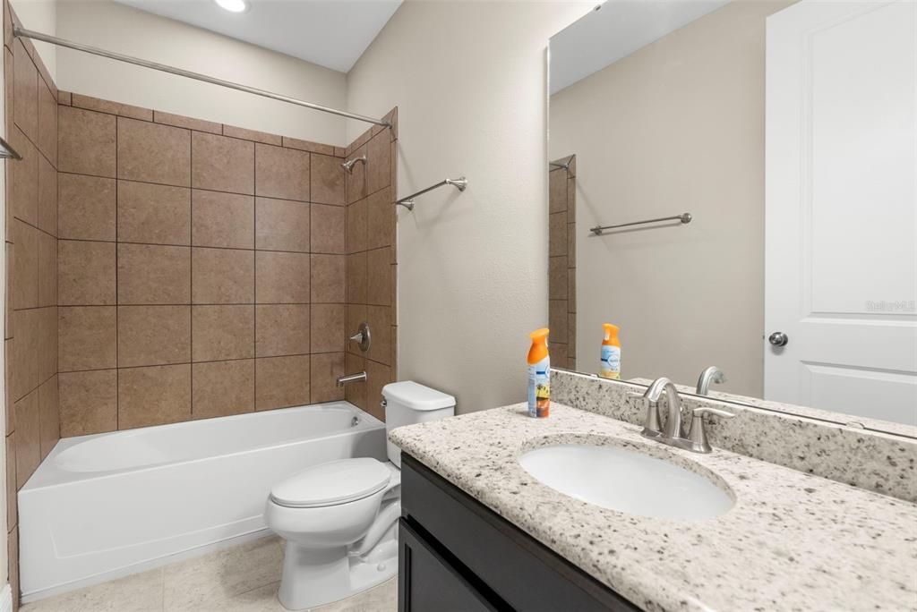 待售: $635,000 (4 贝兹, 4 浴室, 3757 平方英尺)