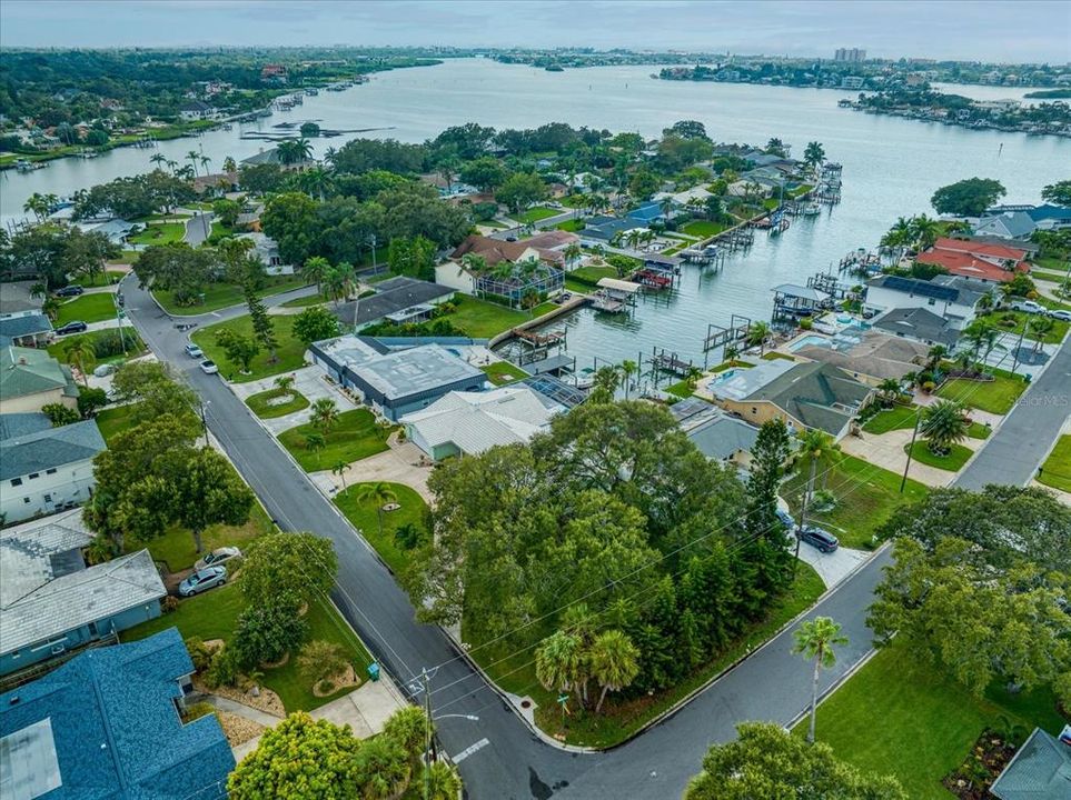 For Sale: $1,249,000 (4 beds, 4 baths, 2536 Square Feet)