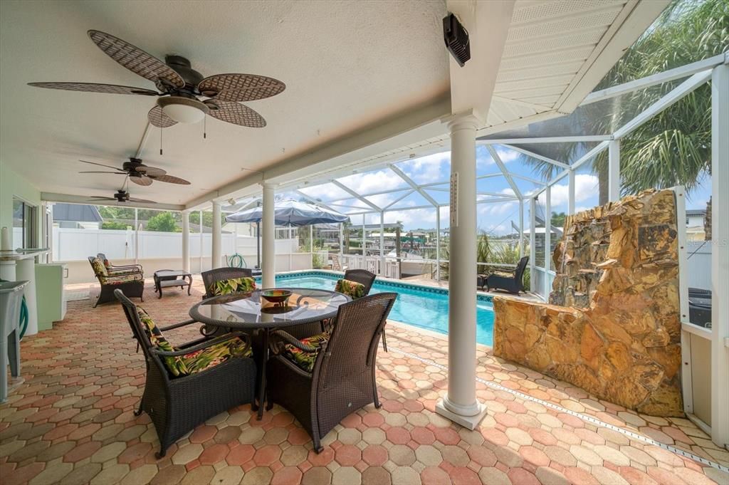 For Sale: $1,249,000 (4 beds, 4 baths, 2536 Square Feet)