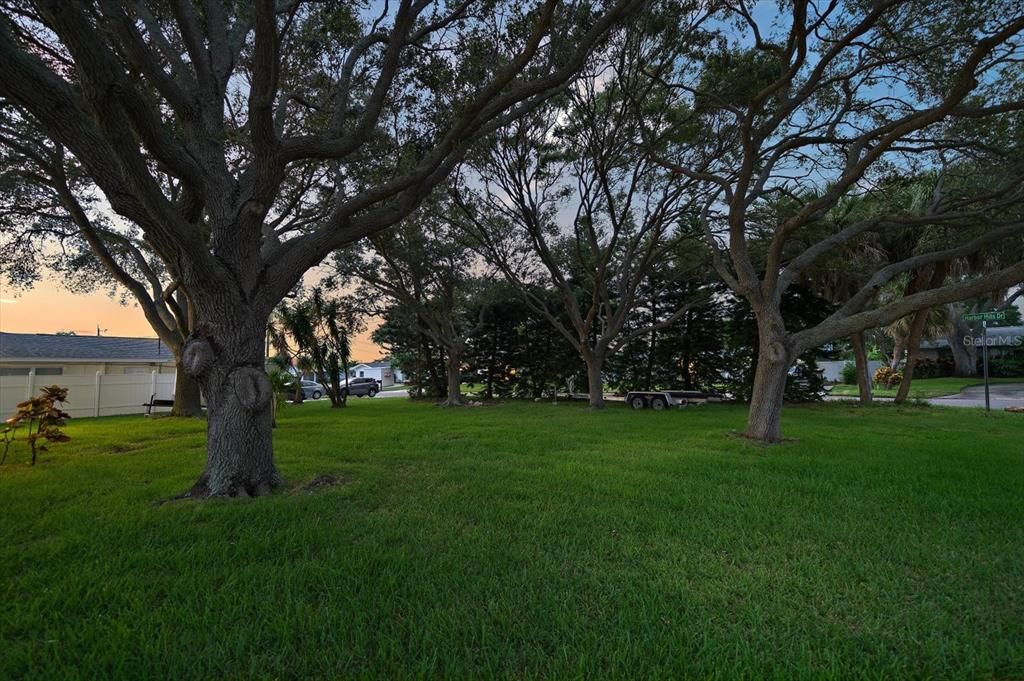 For Sale: $1,249,000 (4 beds, 4 baths, 2536 Square Feet)