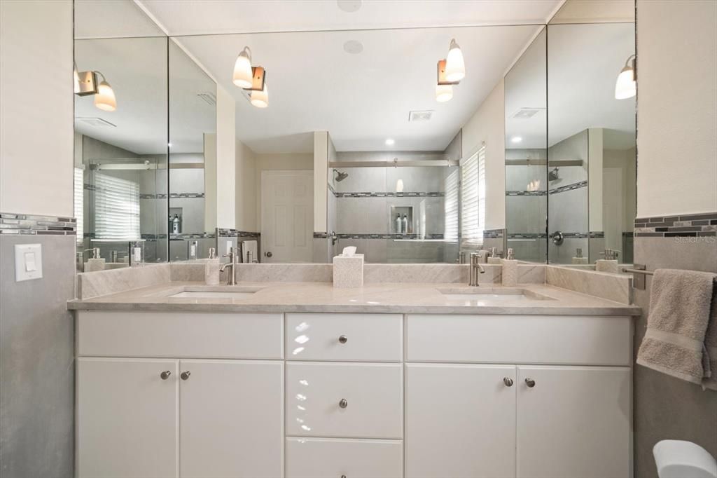 For Sale: $1,249,000 (4 beds, 4 baths, 2536 Square Feet)