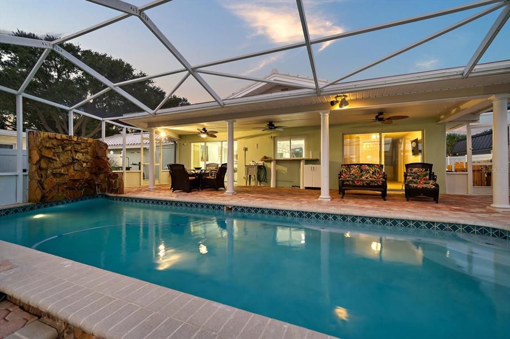 For Sale: $1,249,000 (4 beds, 4 baths, 2536 Square Feet)