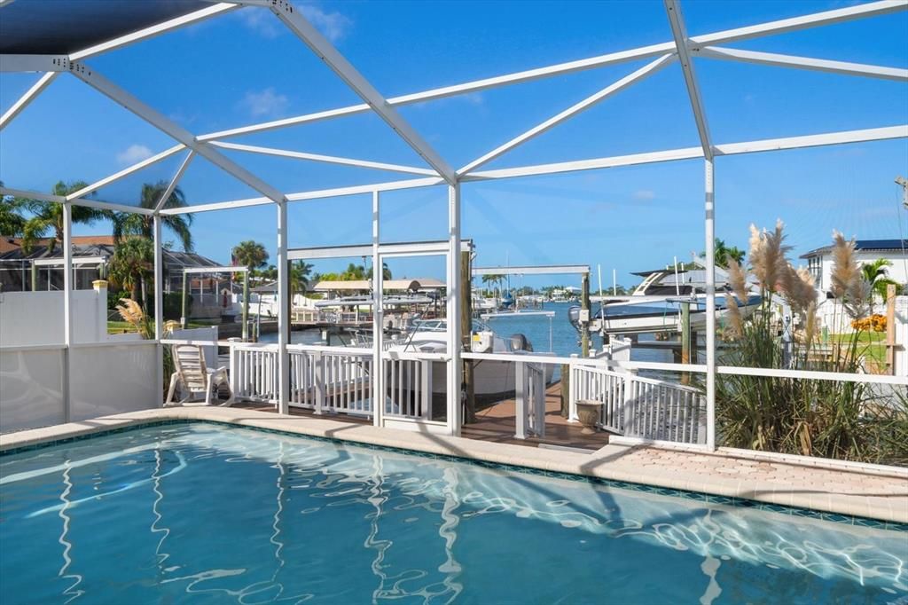 For Sale: $1,249,000 (4 beds, 4 baths, 2536 Square Feet)