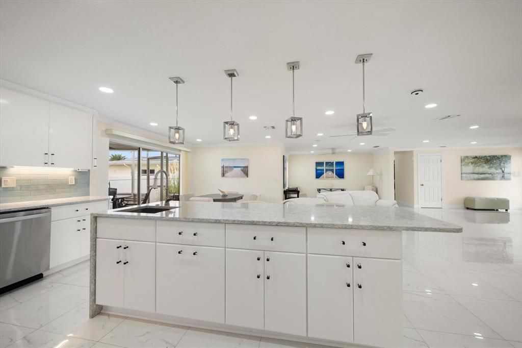 For Sale: $1,249,000 (4 beds, 4 baths, 2536 Square Feet)