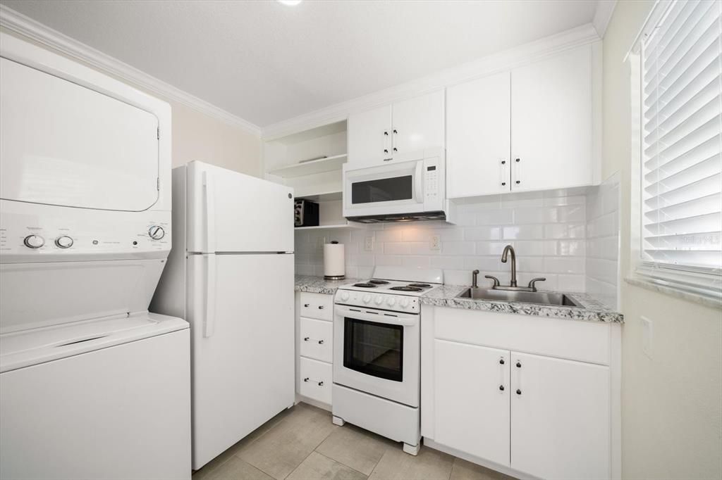 For Sale: $1,249,000 (4 beds, 4 baths, 2536 Square Feet)