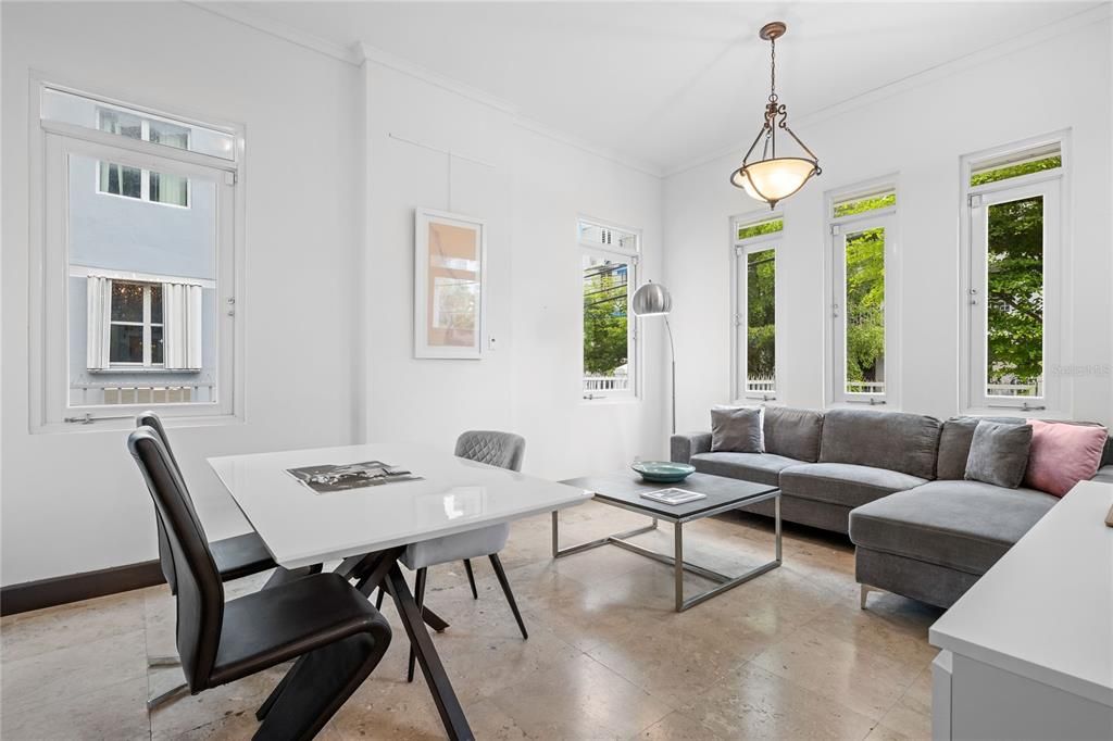 For Sale: $2,380,000 (5 beds, 3 baths, 3000 Square Feet)