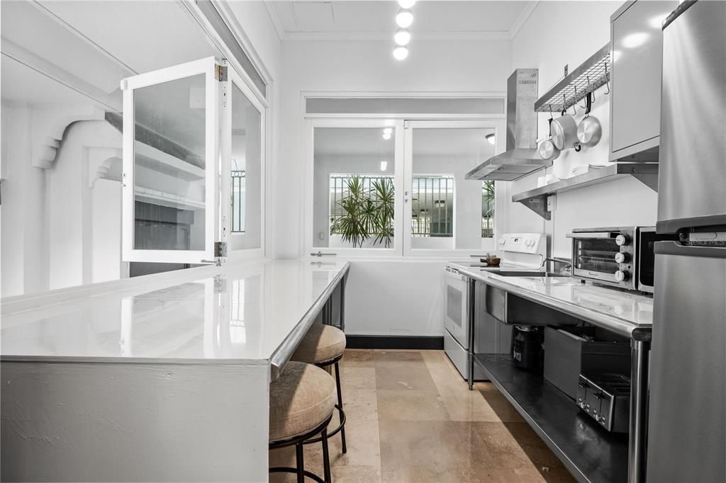 For Sale: $2,380,000 (5 beds, 3 baths, 3000 Square Feet)